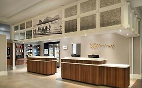 Courtyard By Marriott Long Beach Downtown